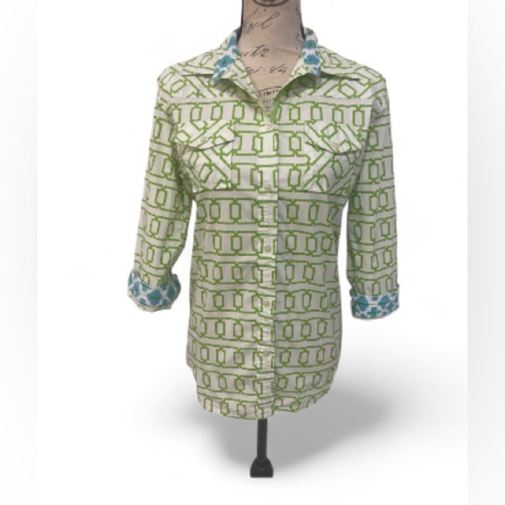 Tizzie Button-Back Geometric Print Shirt Size Large EUC